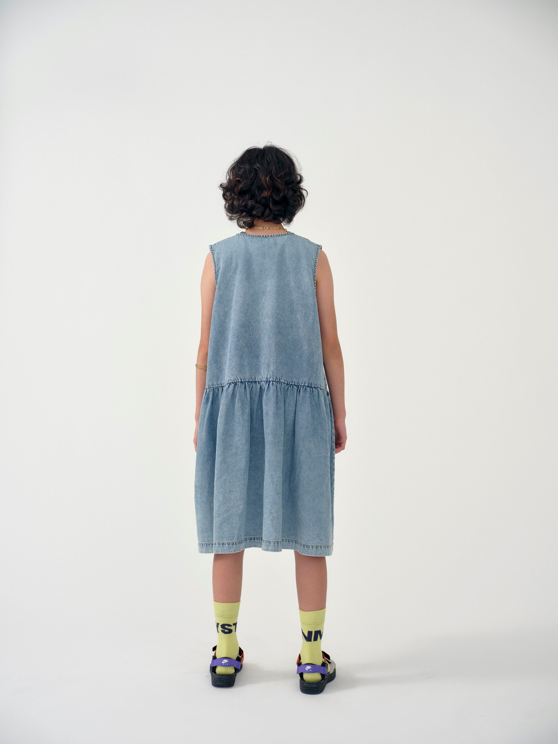 Dress Button Fade Out Blue