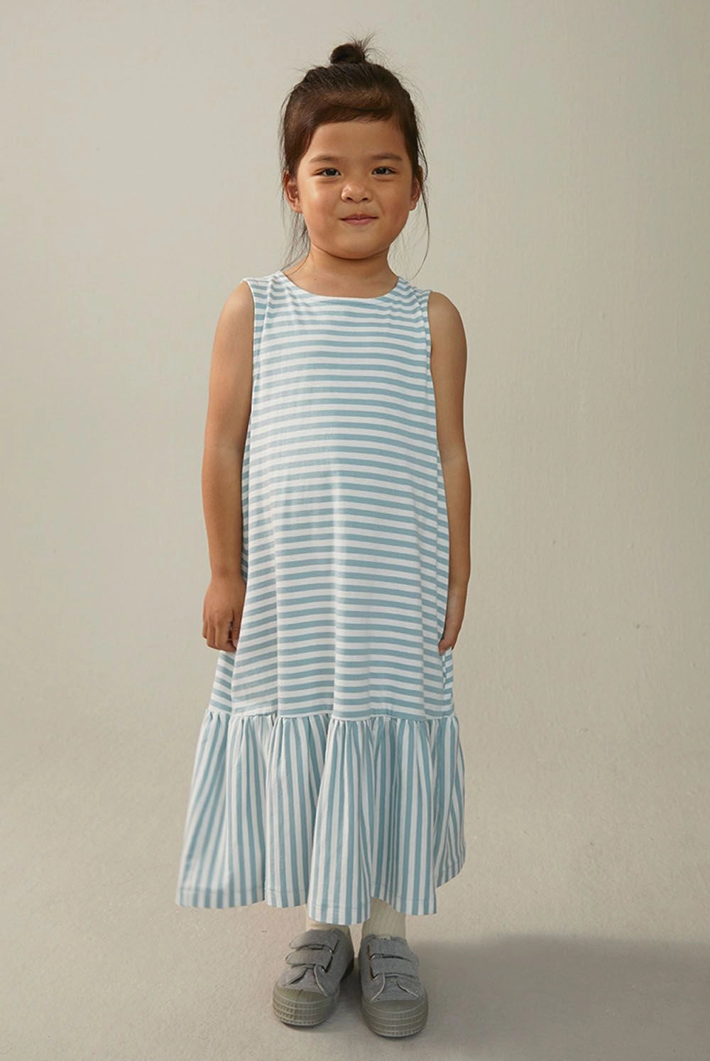 Dress Frill Sleeveless Sky Off White