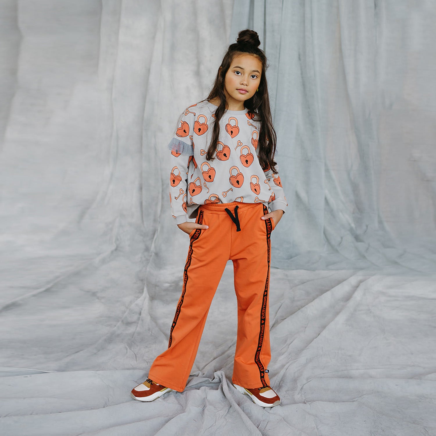 Sweater Girls Hearts