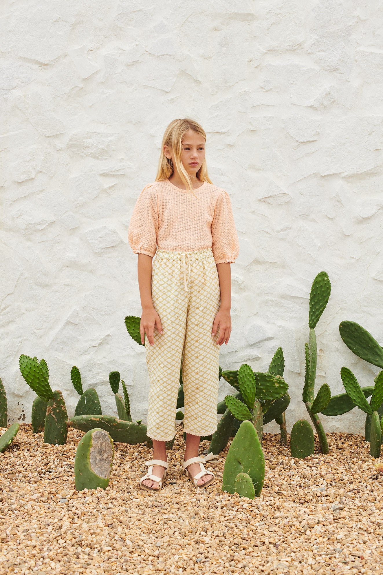 Blouse Crochet Soft Apricot