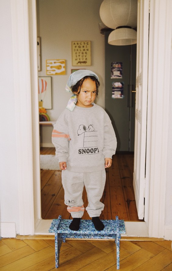 Sweater Sneaky Snoopy