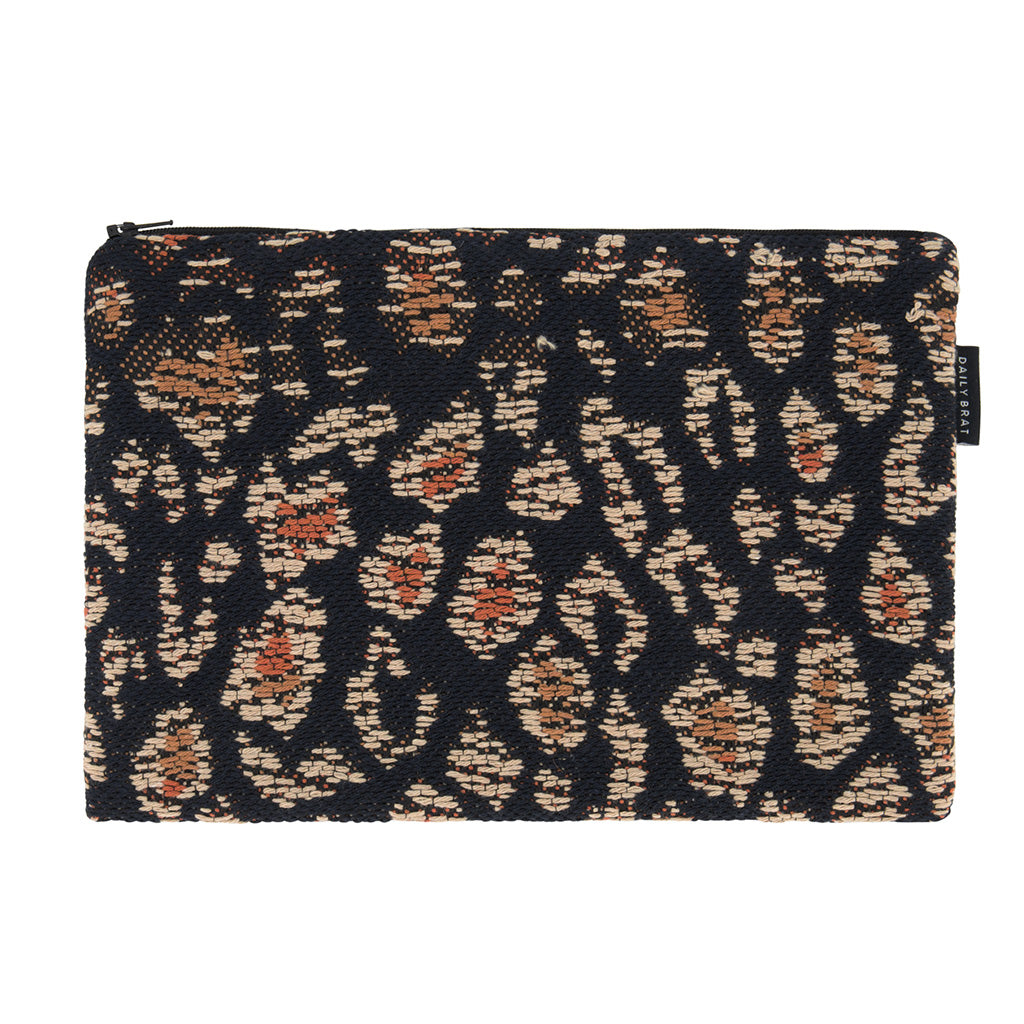 Pouch Lucky Leopard Jacquard