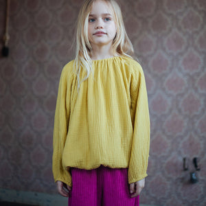 Top Lily Mellow Yellow