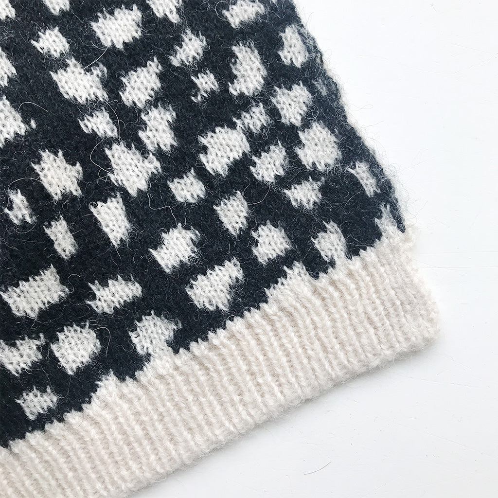 Scarf Snow Leopard