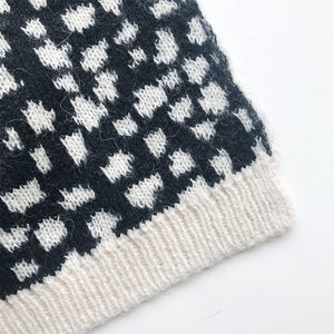 Scarf Snow Leopard
