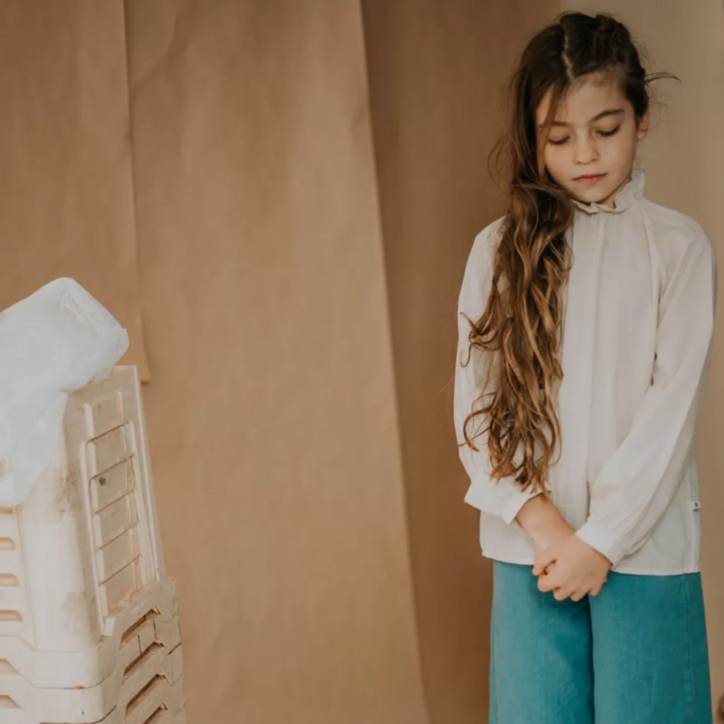 Blouse Ruffle Sand Pearl
