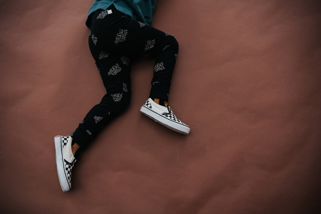 Legging Rules Print