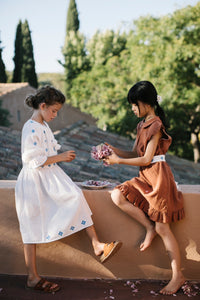 Dress Folk Milk